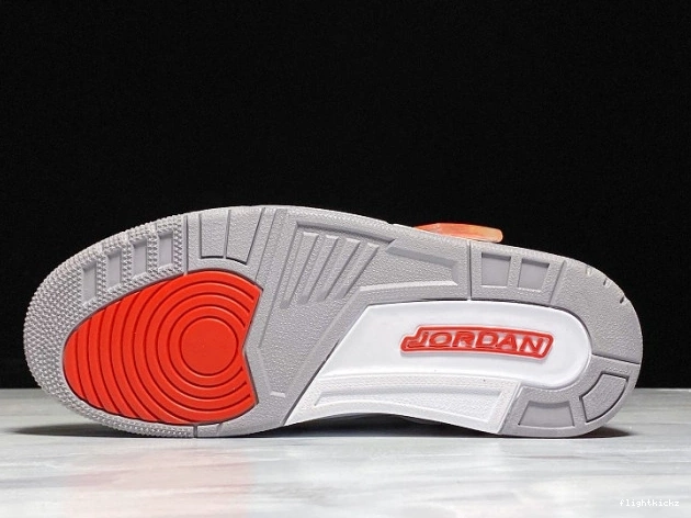 3 of Fame Hall 136064-116 Retro Jordan Air 1110